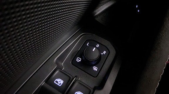 Vehicle Image 24
