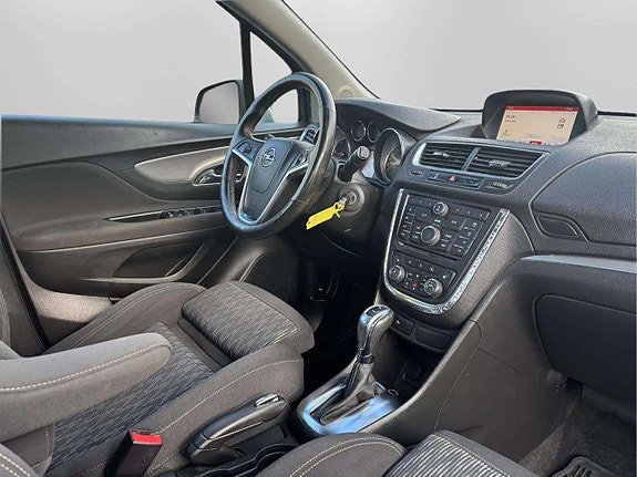Vehicle Image 15