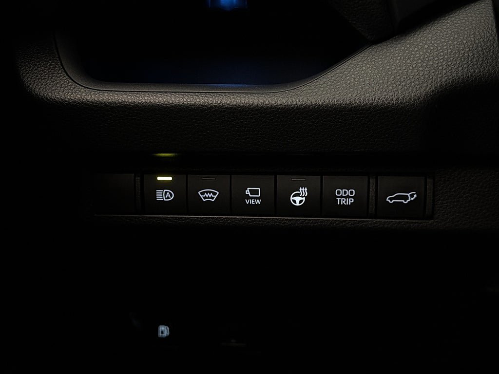 Vehicle Image 23