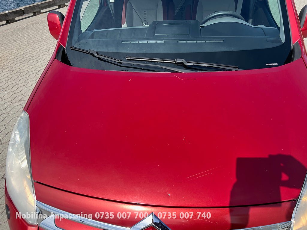 Vehicle Image 6