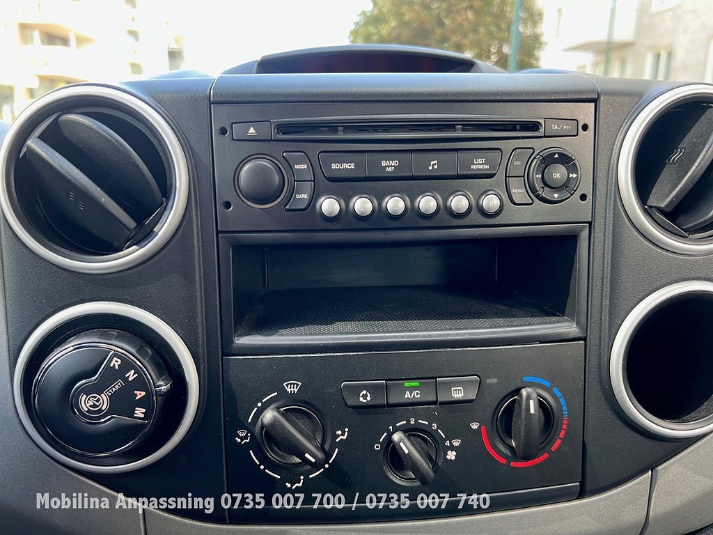 Vehicle Image 28