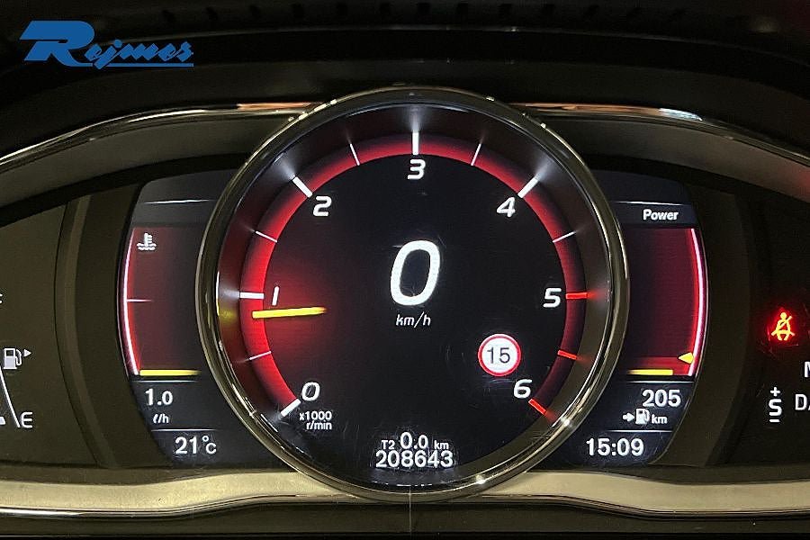 Vehicle Image 15
