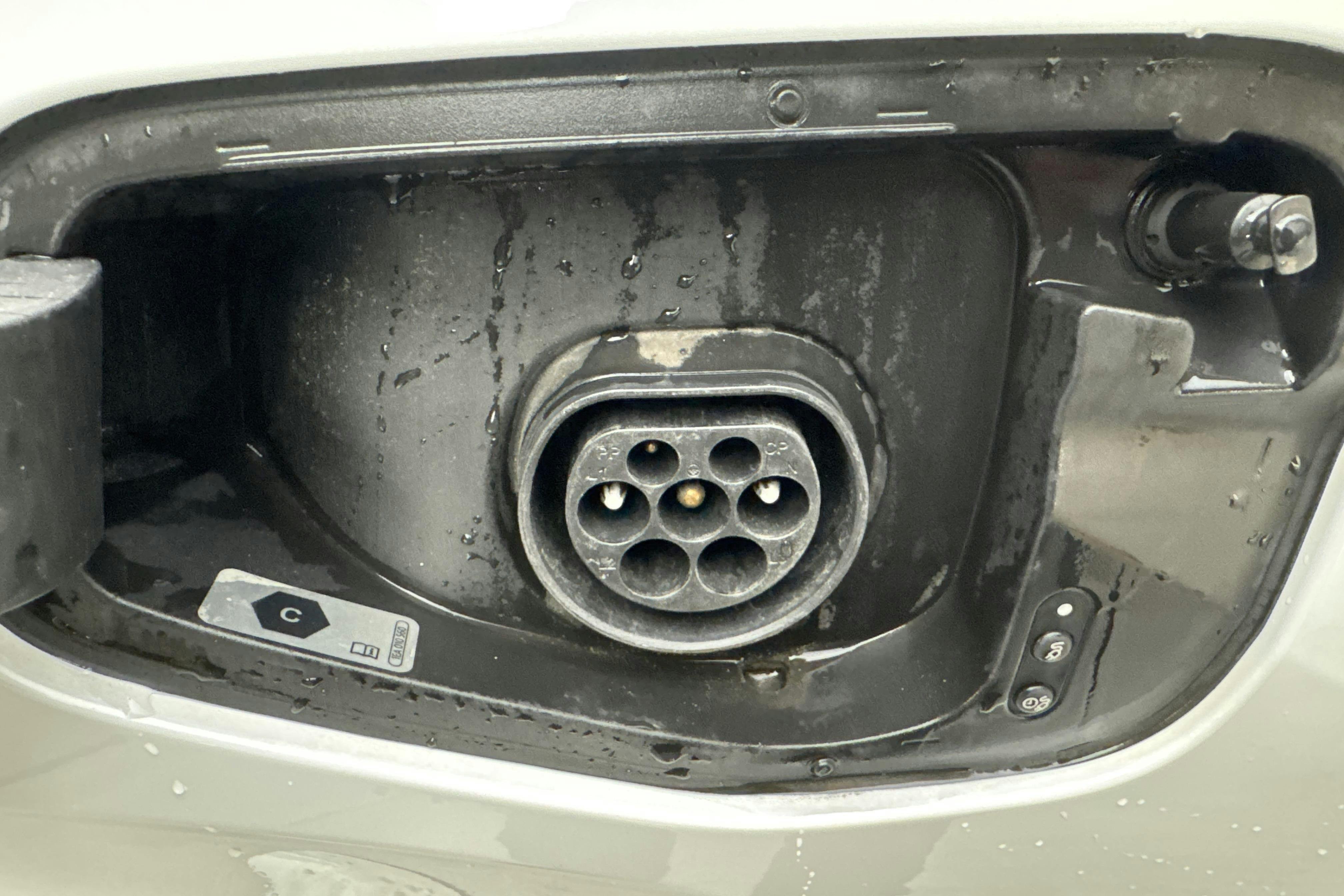 Vehicle Image 15