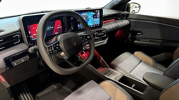 Vehicle Image 16