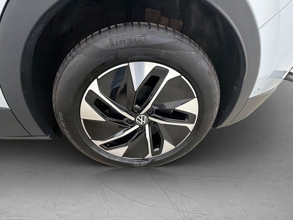 Vehicle Image 33