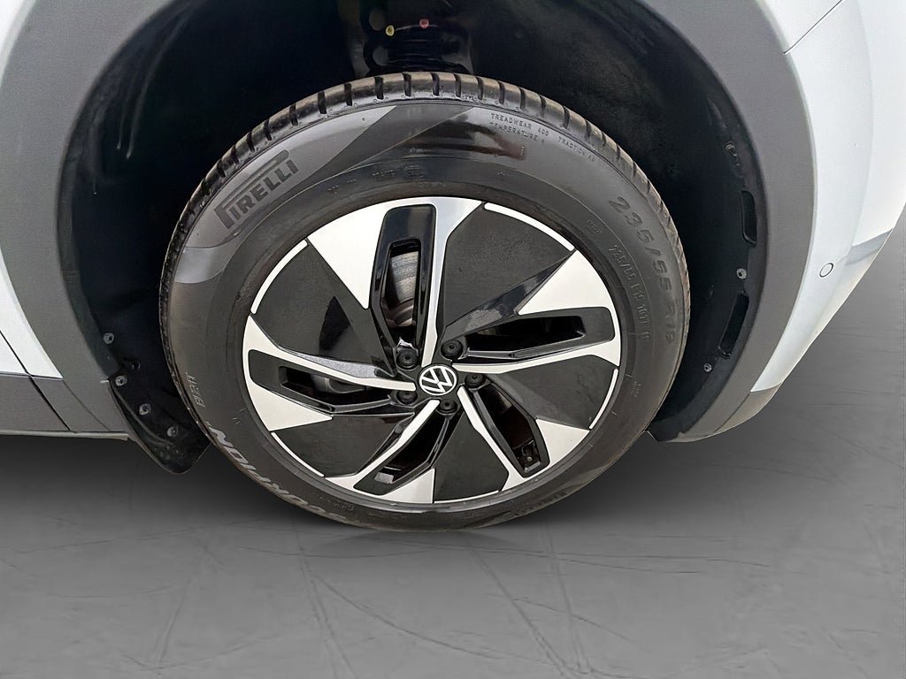 Vehicle Image 35