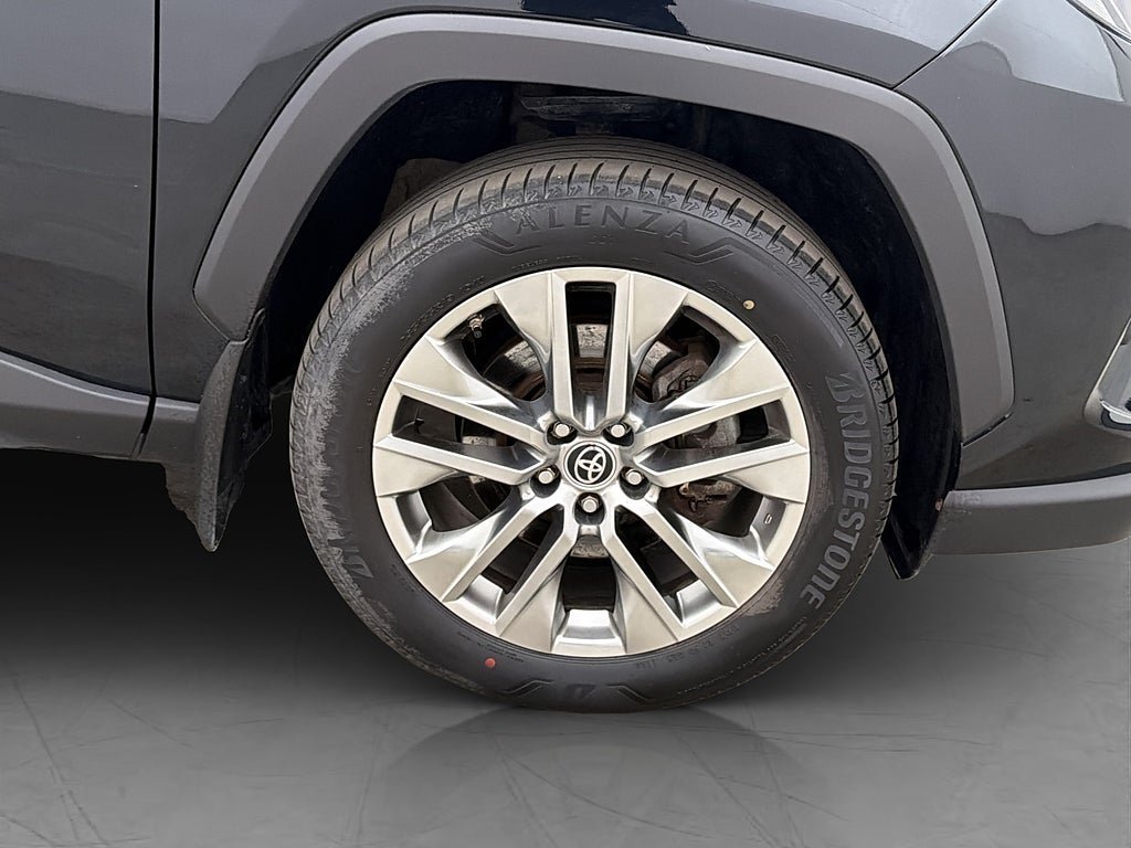 Vehicle Image 30