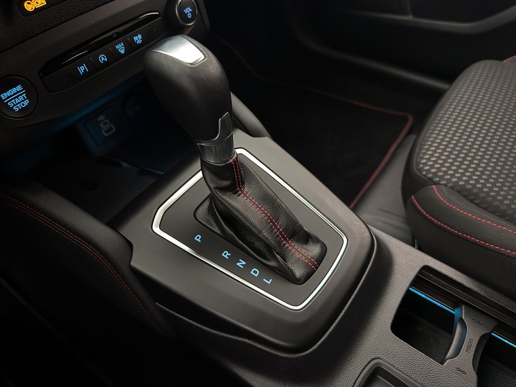 Vehicle Image 23