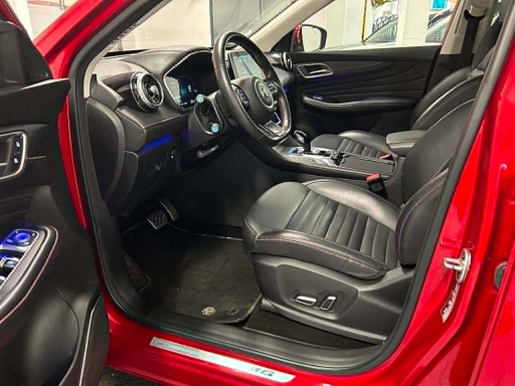 Vehicle Image 7