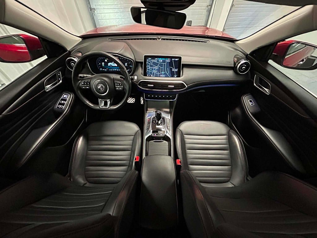 Vehicle Image 8