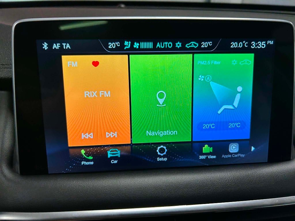Vehicle Image 16