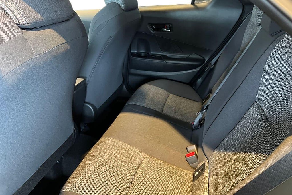 Vehicle Image 13