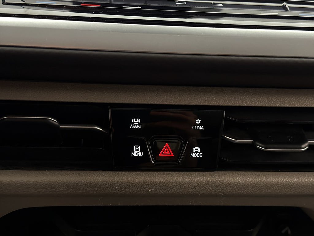 Vehicle Image 29