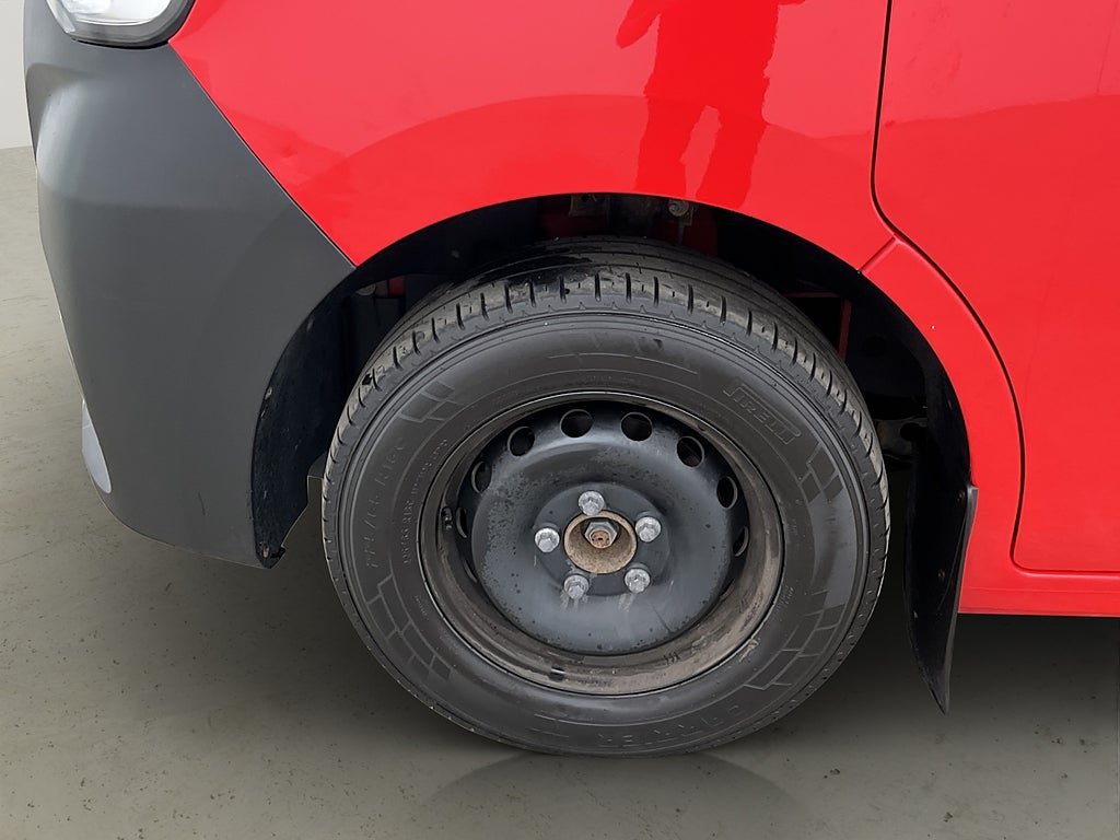 Vehicle Image 26