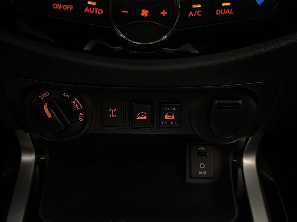 Vehicle Image 26