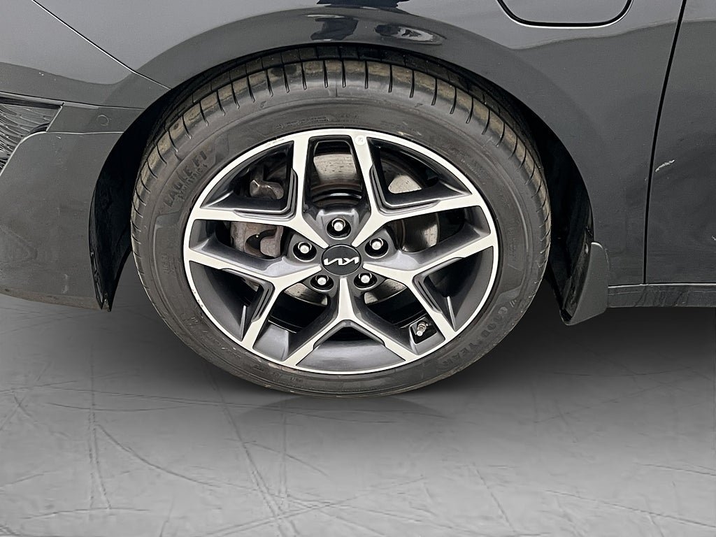 Vehicle Image 36