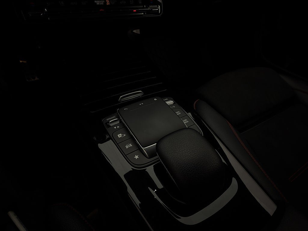 Vehicle Image 28