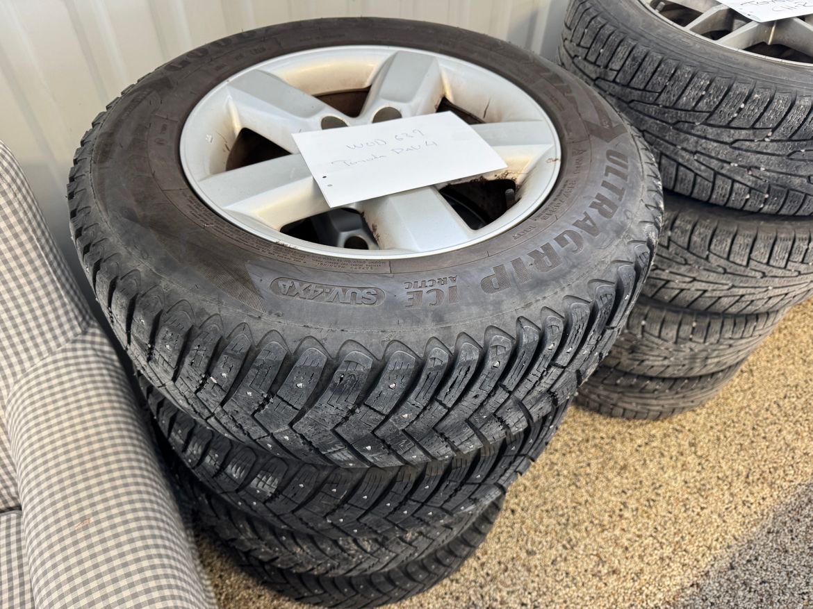 Vehicle Image 13