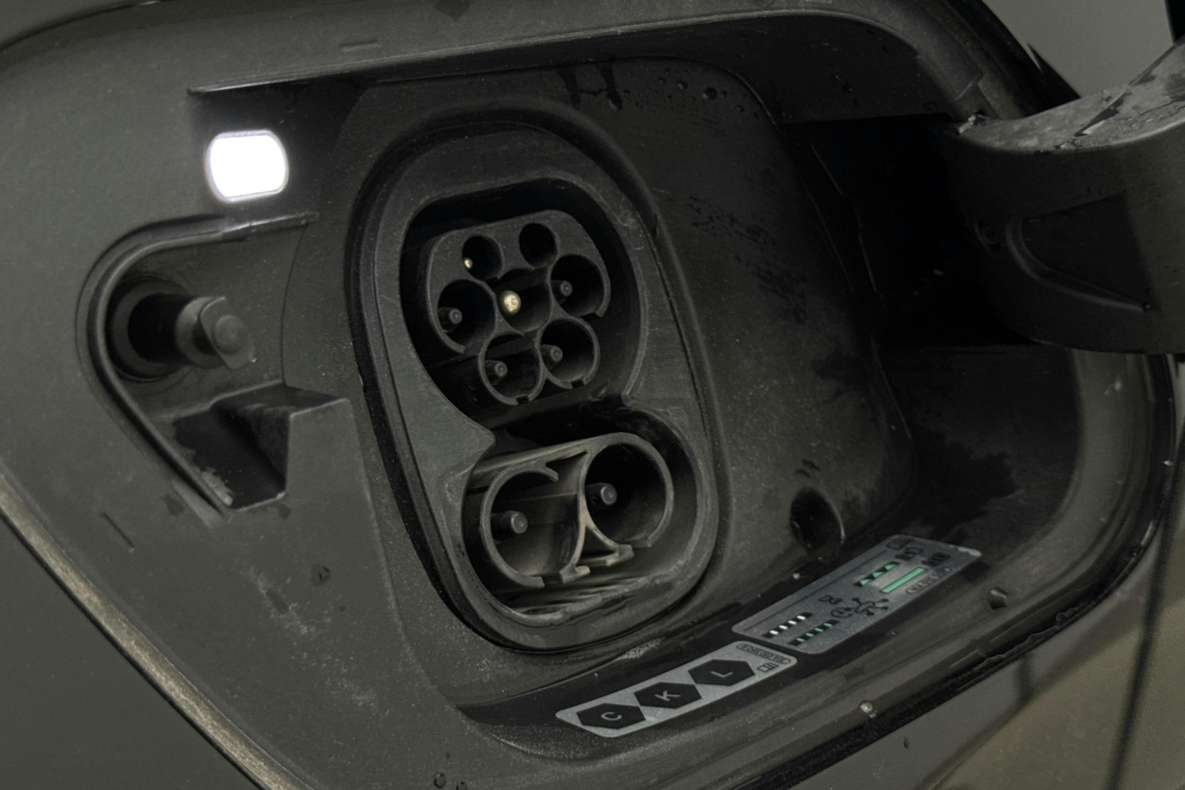 Vehicle Image 20
