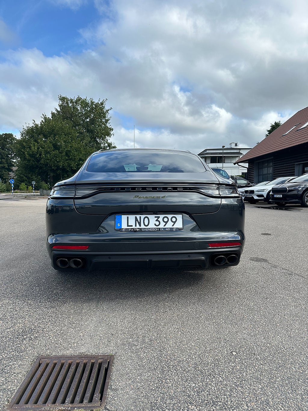 Vehicle Image 7