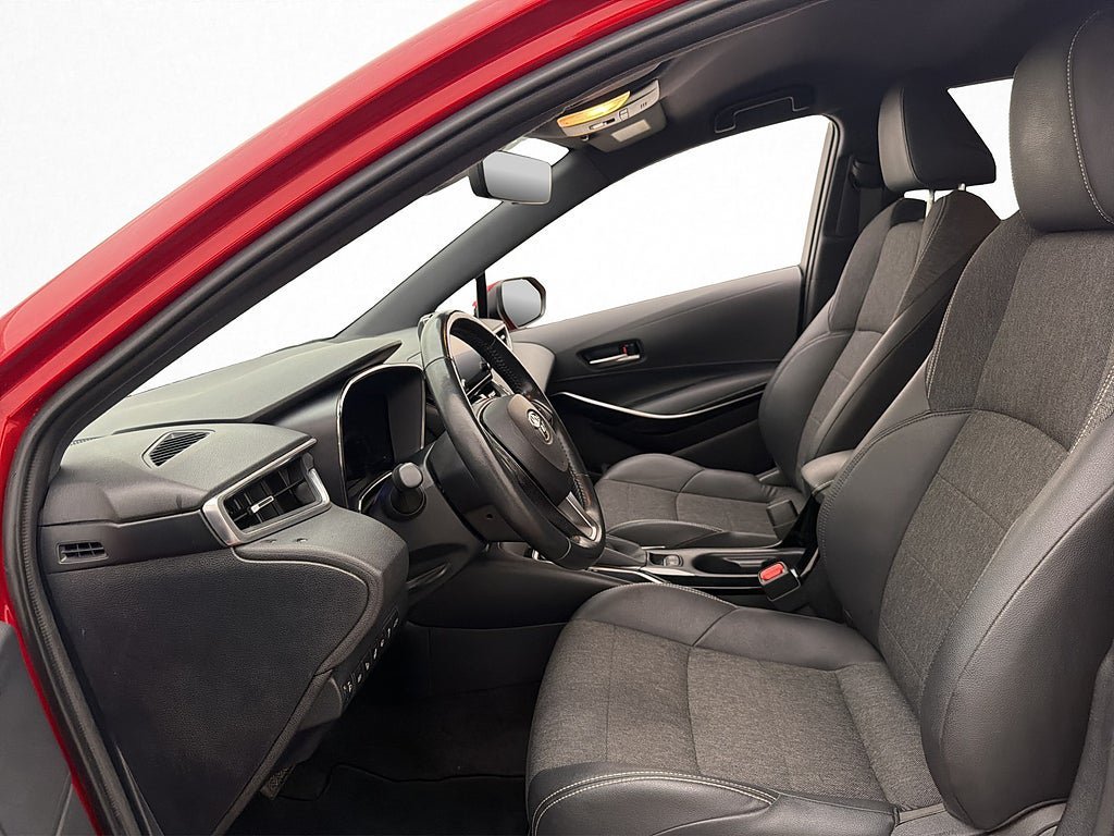 Vehicle Image 9