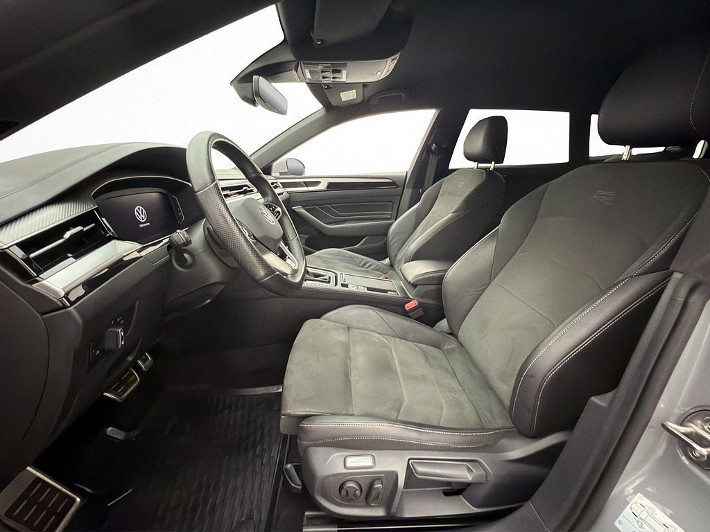 Vehicle Image 24