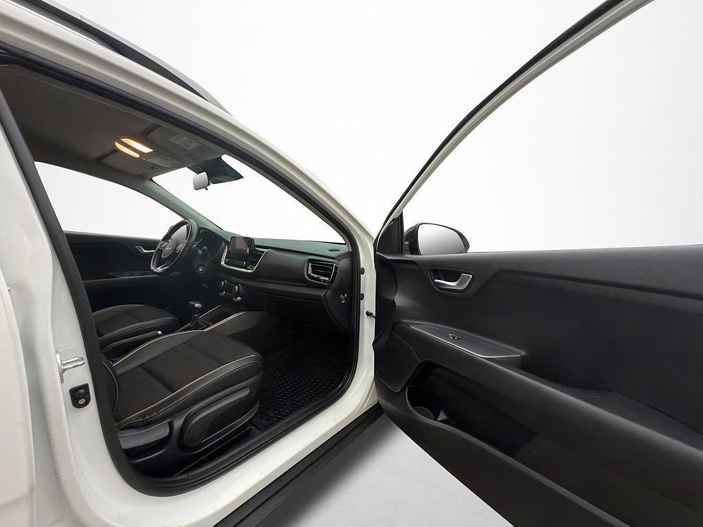 Vehicle Image 22
