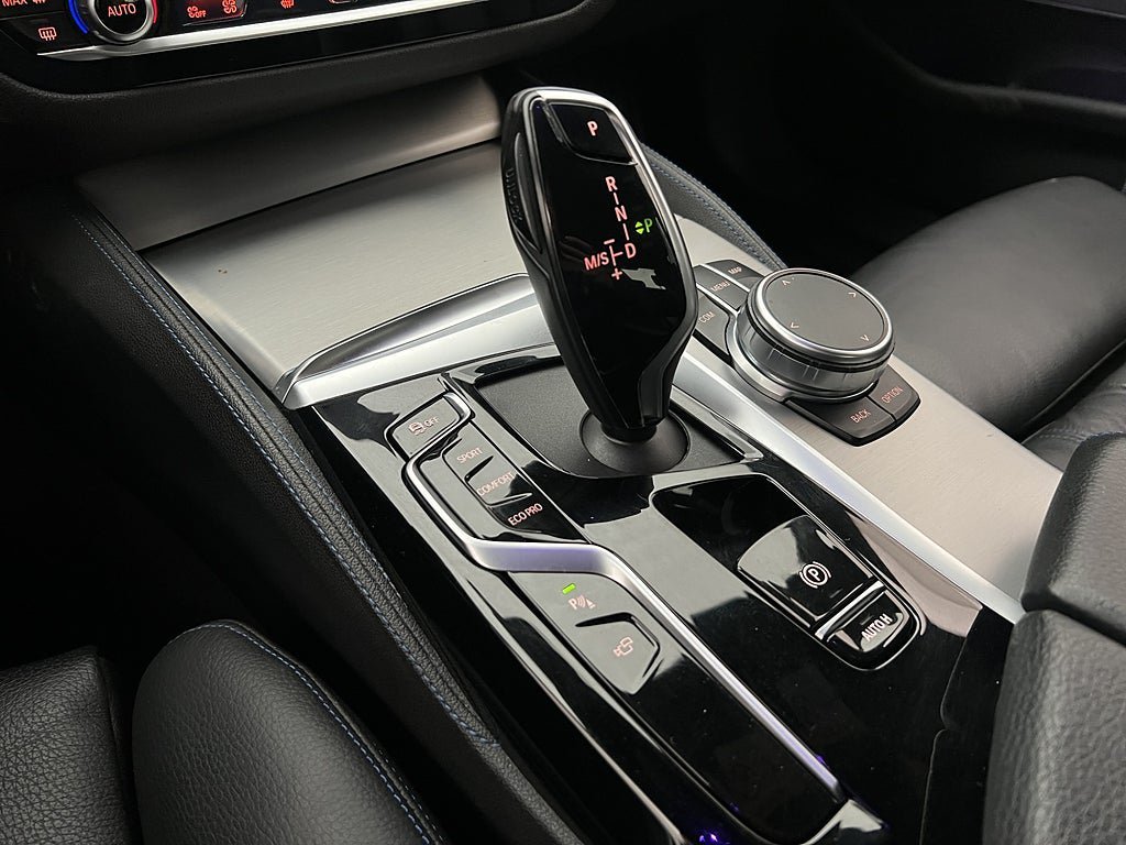 Vehicle Image 28