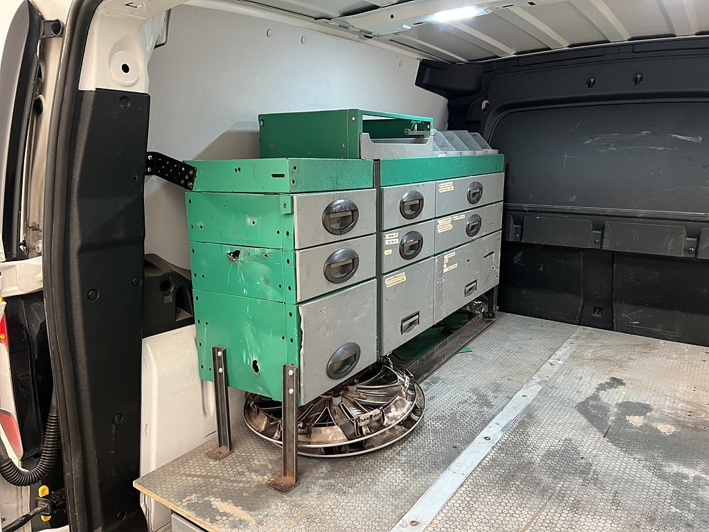 Vehicle Image 13