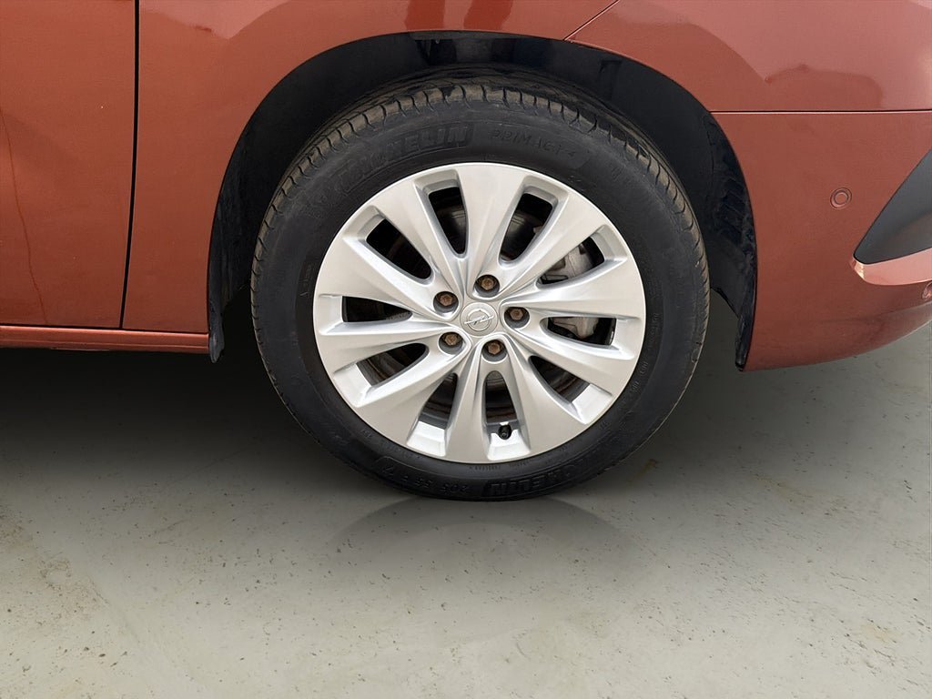 Vehicle Image 35