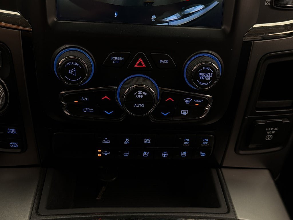 Vehicle Image 26
