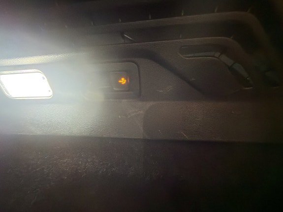 Vehicle Image 32