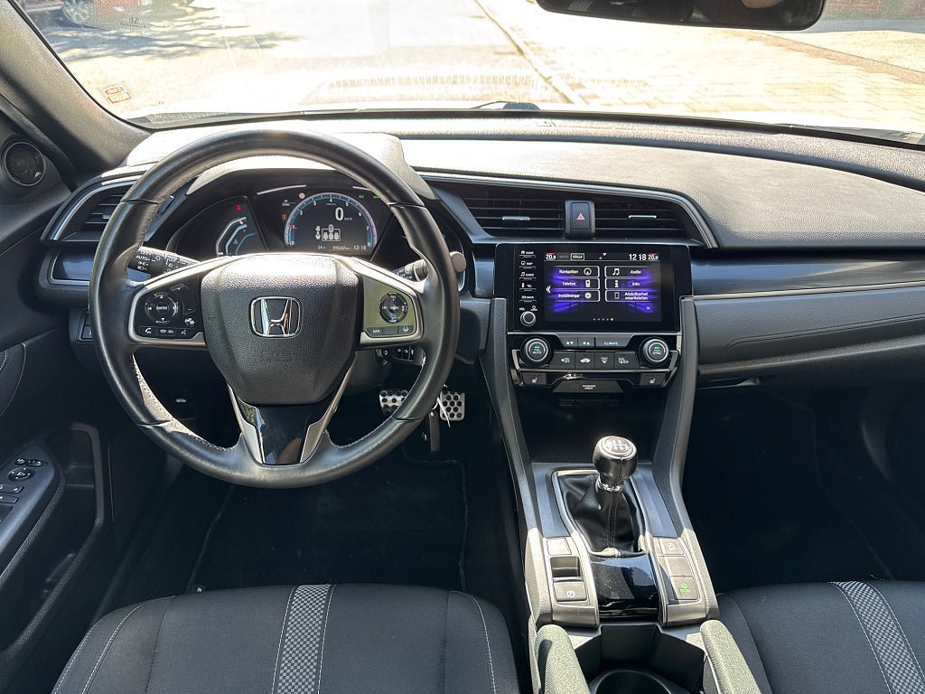 Vehicle Image 10