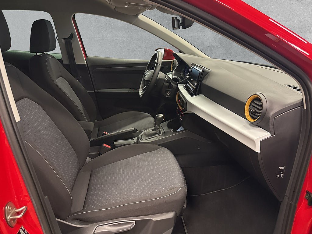 Vehicle Image 12