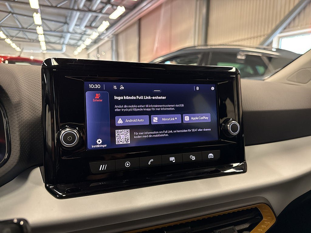 Vehicle Image 17