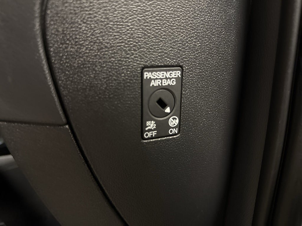 Vehicle Image 24