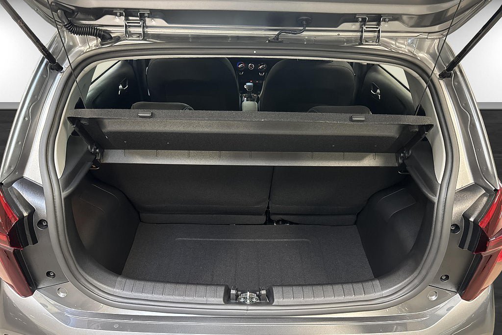 Vehicle Image 18
