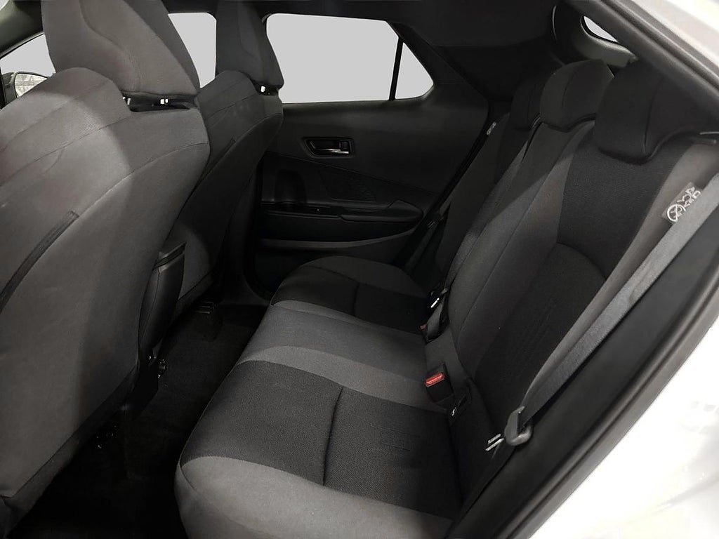 Vehicle Image 11