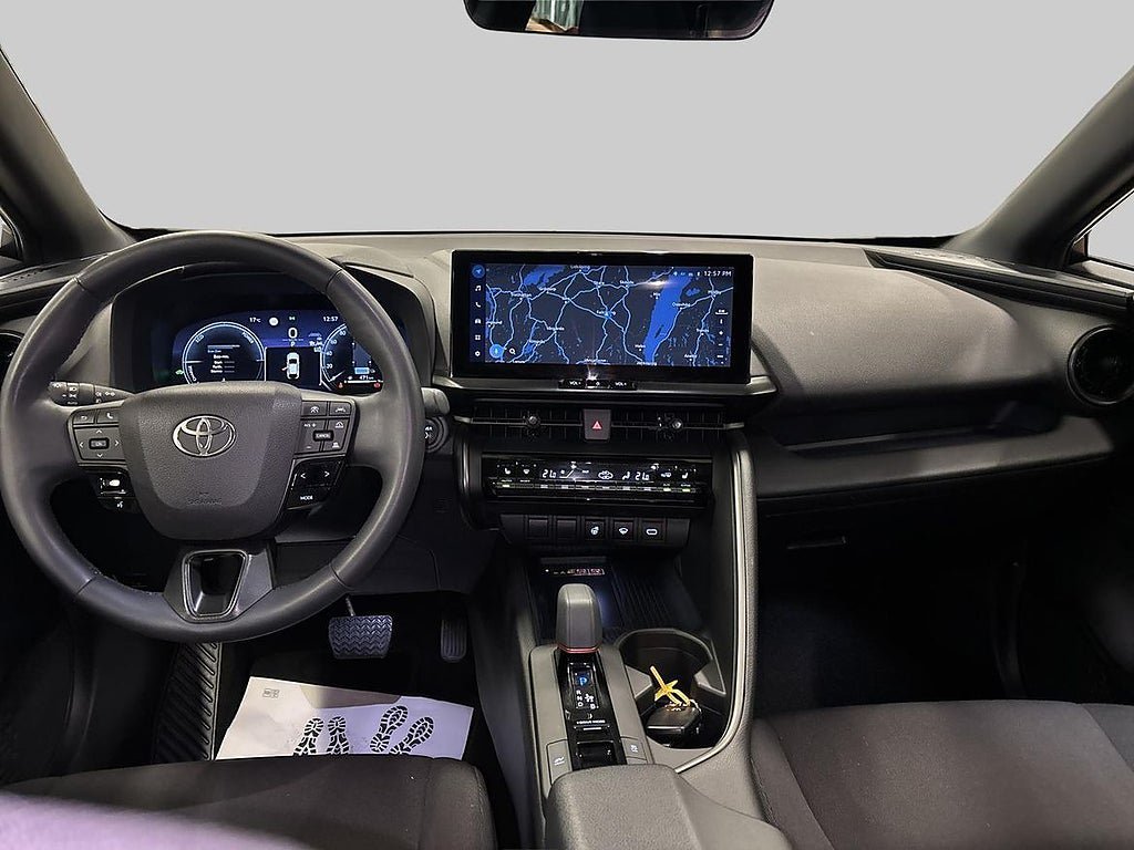Vehicle Image 12
