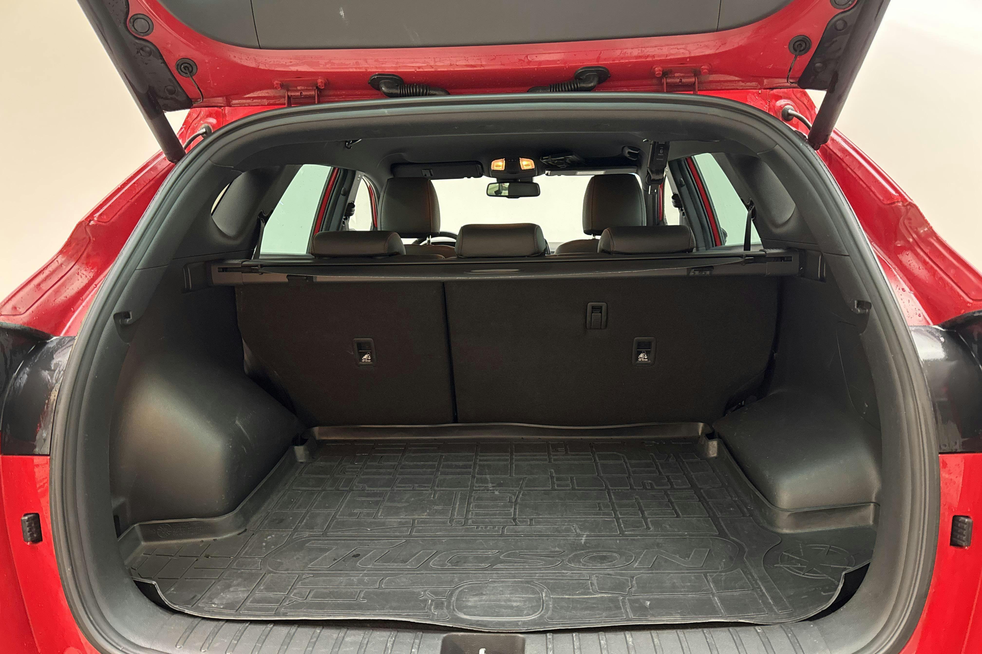 Vehicle Image 9