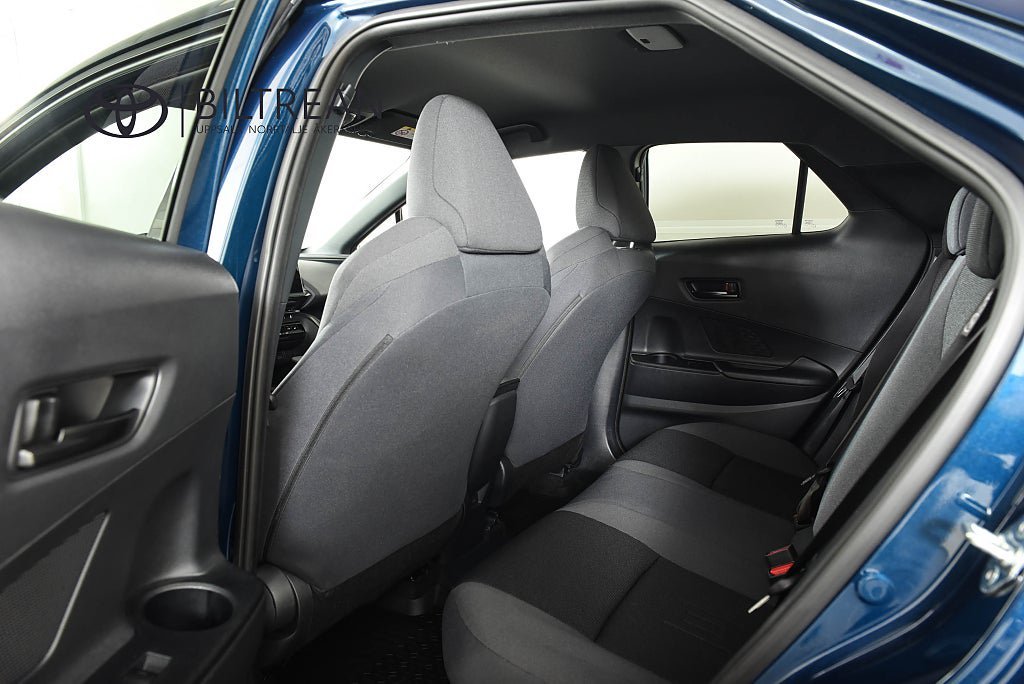 Vehicle Image 7