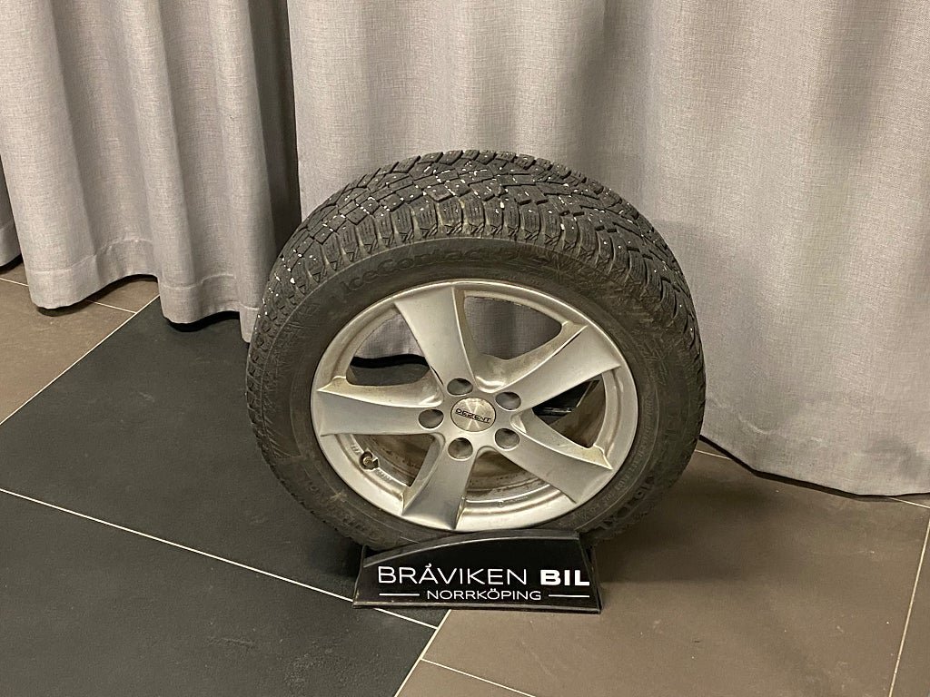Vehicle Image 17