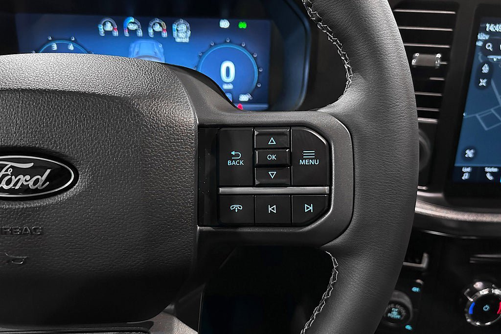 Vehicle Image 22