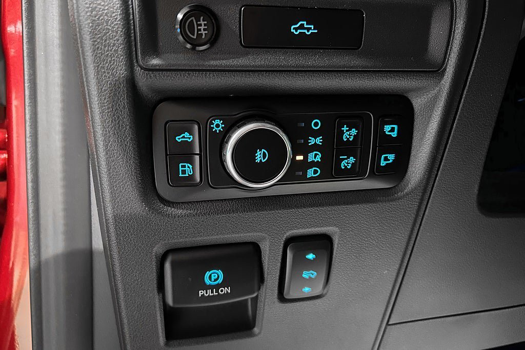 Vehicle Image 30