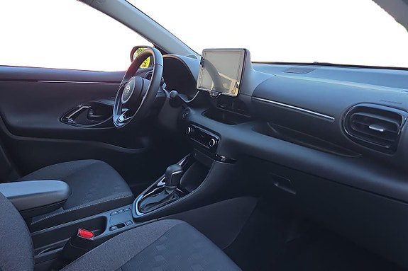 Vehicle Image 7