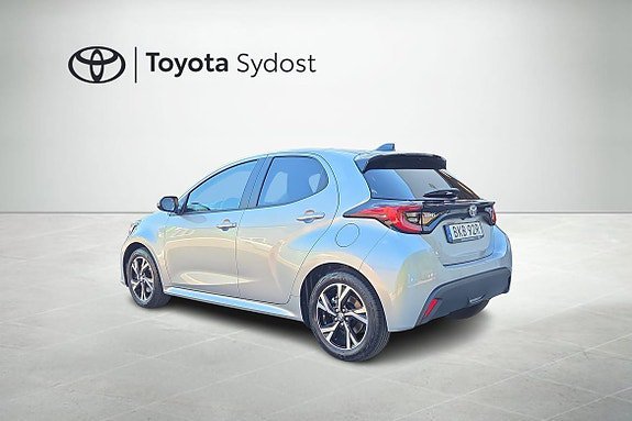 Vehicle Image 18