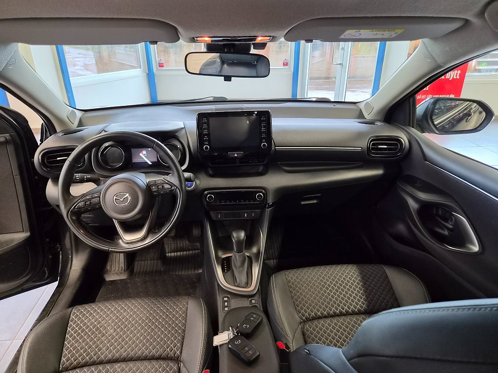 Vehicle Image 9