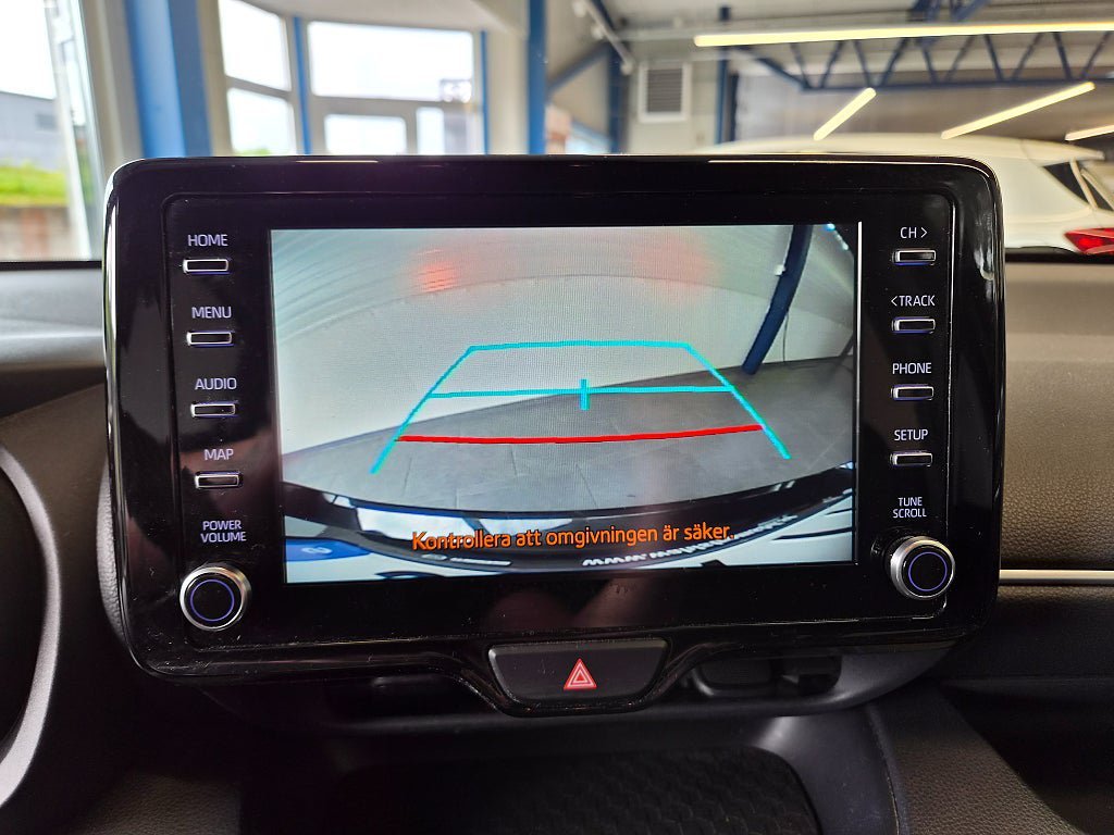 Vehicle Image 13