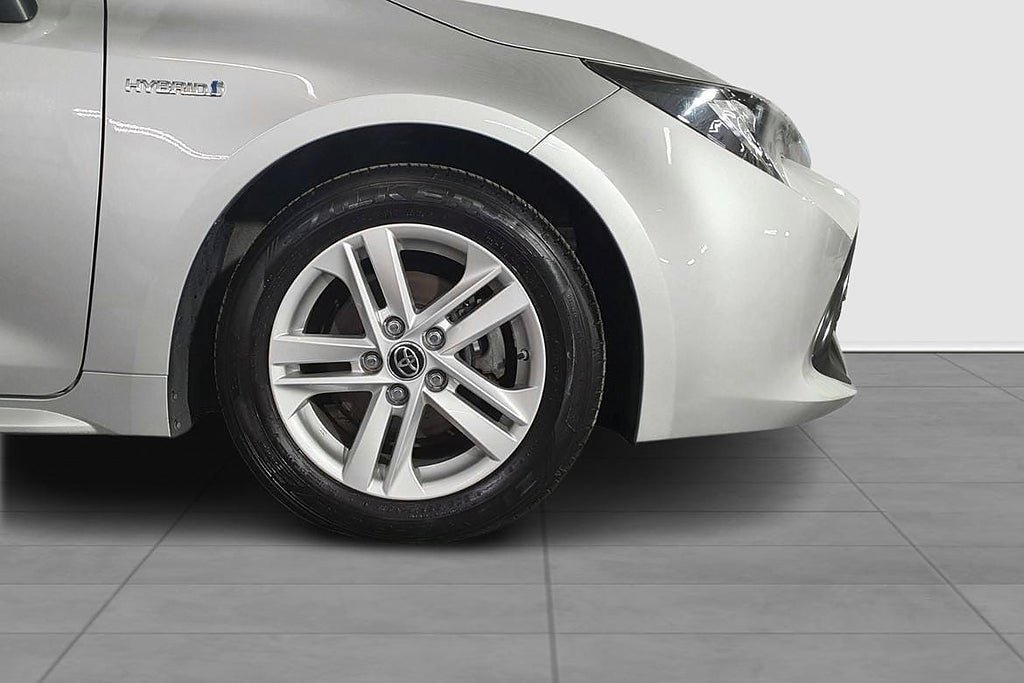 Vehicle Image 11