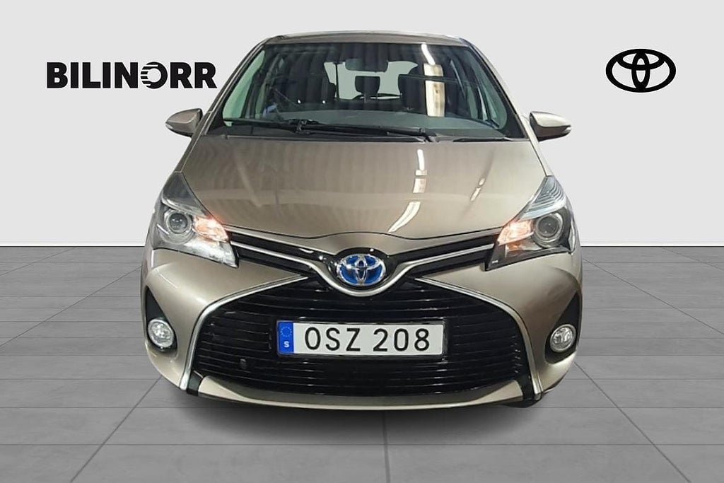 Vehicle Image 9
